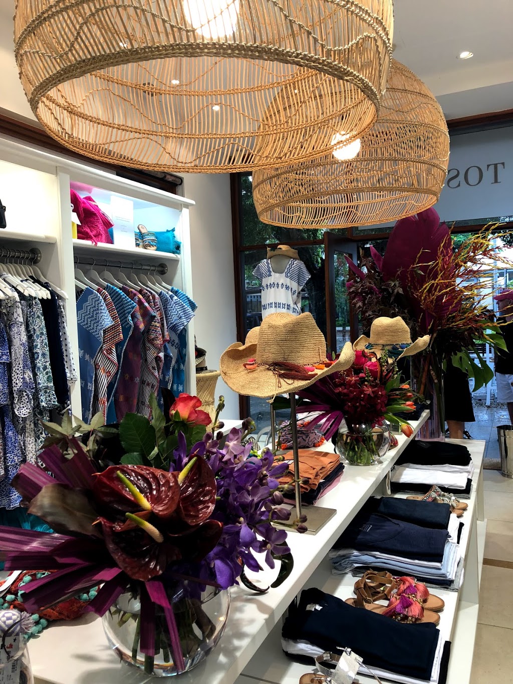 TOSCANI | clothing store | Shop 1/62 Hastings St, Noosa Heads QLD 4567, Australia | 0754748850 OR +61 7 5474 8850
