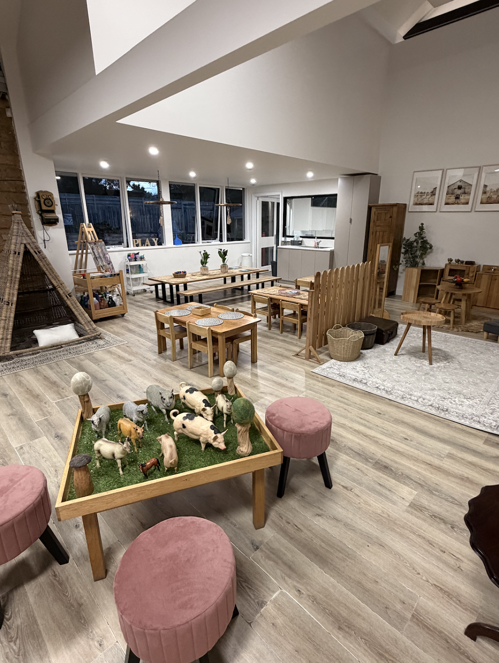 Seaford House Sanctuary of Early Learning | 6/10 Govan St, Seaford VIC 3198, Australia | Phone: (03) 8796 3000