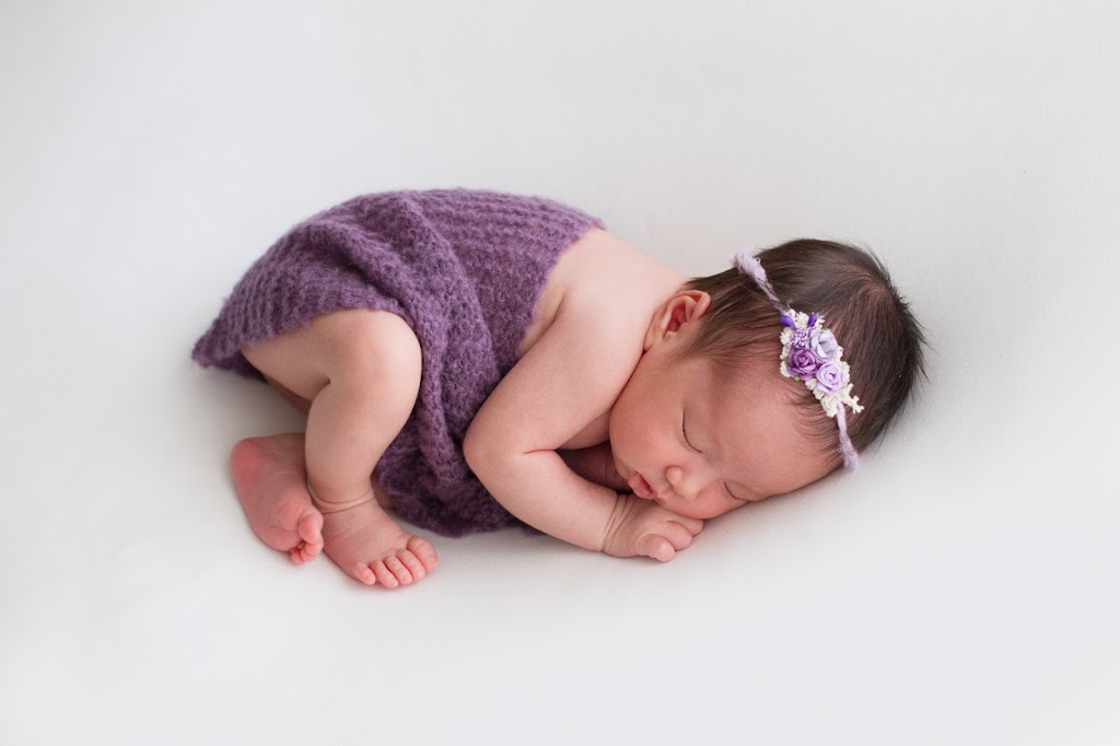 Linda Hewell Maternity & Newborn Photography | 23 Pineroo Terrace, Ellenbrook WA 6069, Australia | Phone: 0401 510 102