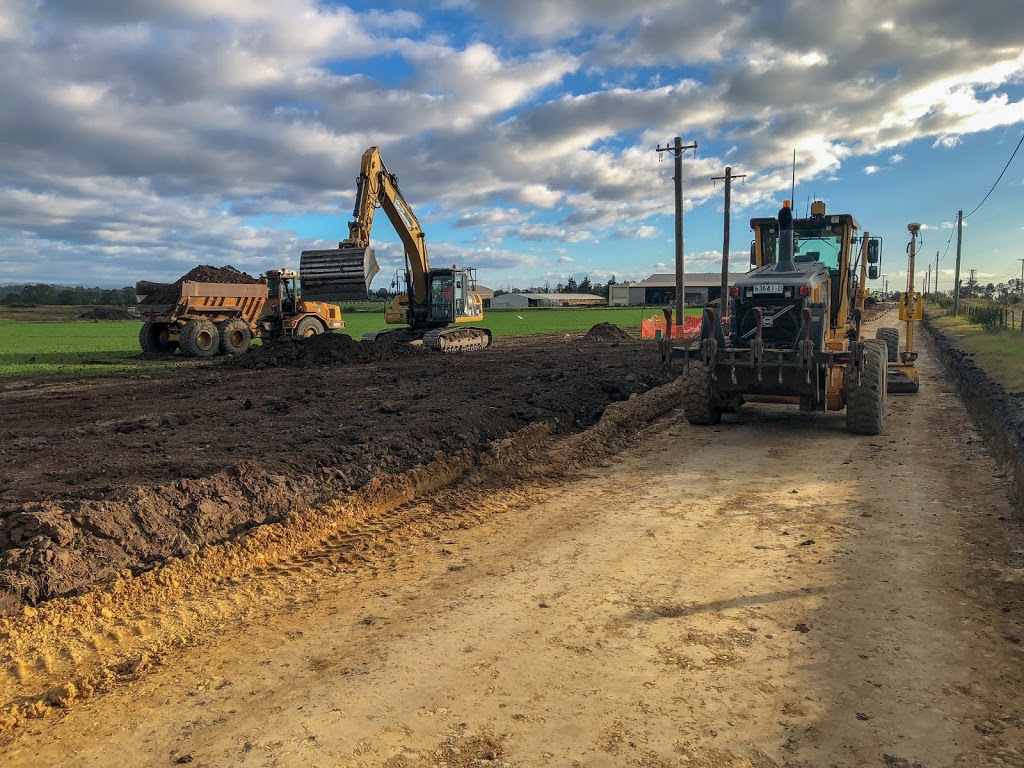 Saltwater Earthmoving | general contractor | Half Chain Rd, Koorainghat NSW 2430, Australia | 0427303022 OR +61 427 303 022