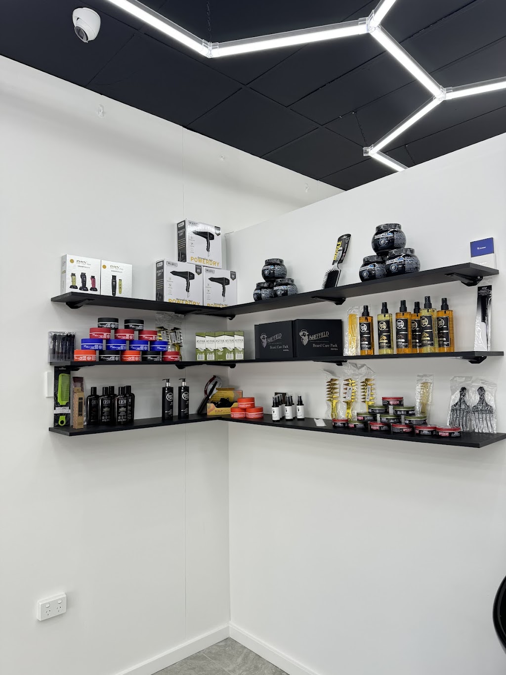Gold Fade Barber Shop | Shop 10b/225 Junction Rd, Ruse NSW 2560, Australia | Phone: 0422 667 285