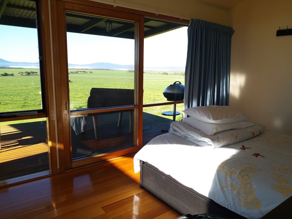 Black Cockatoo Cottages | lodging | 60 Foley Rd, Yanakie VIC 3960, Australia | 0356871306 OR +61 3 5687 1306