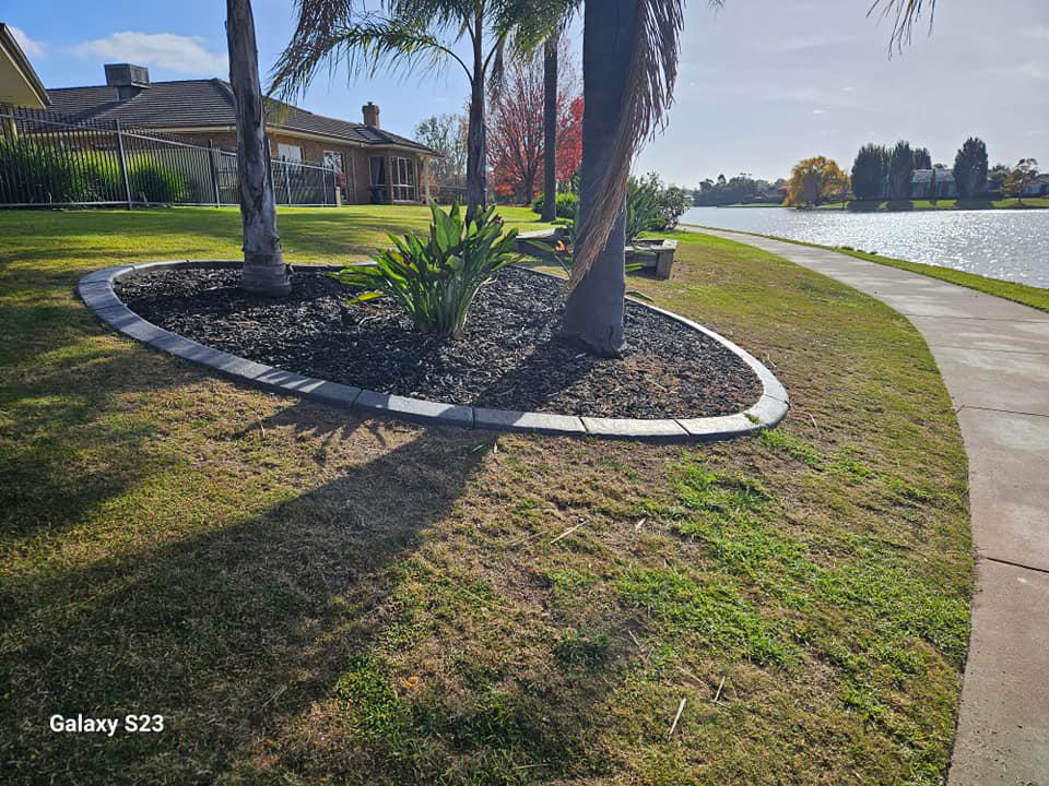 Steven Trevaskis Gardening Service | 31 Wendouree Dr, Kialla VIC 3631, Australia | Phone: 0417 508 145