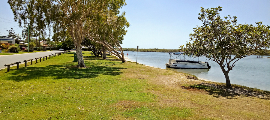 Gold Coast Fishing Spots - Sands Park | park | Boykambil Esplanade N, Hope Island 4212, Australia