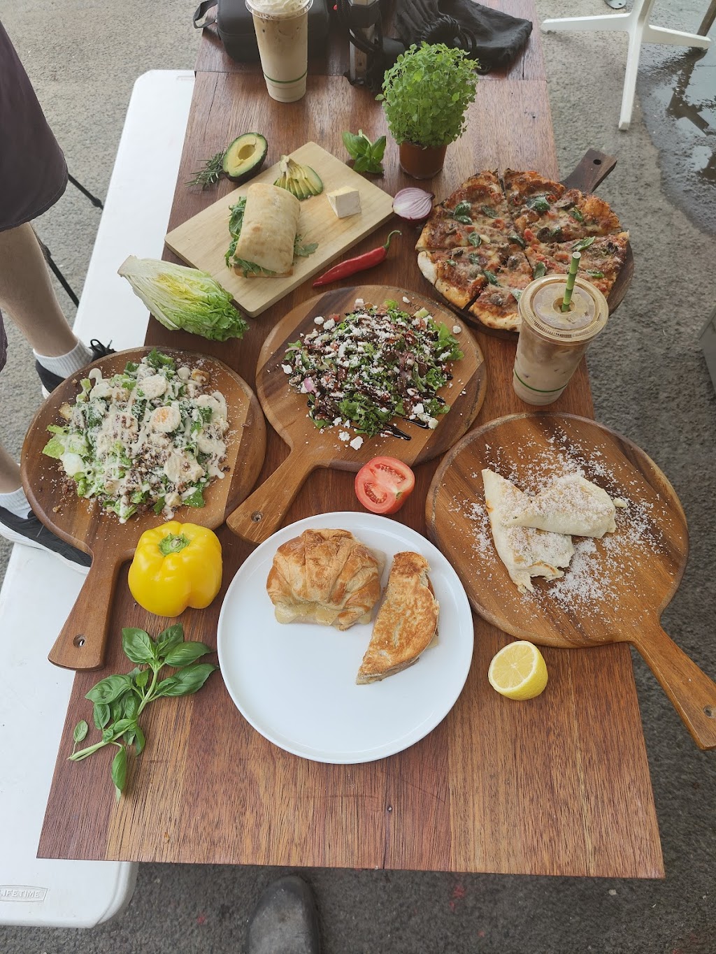 Cedar & Stone Cafe | 685 Old Cleveland Rd E, Wellington Point QLD 4160, Australia | Phone: 0481 980 730
