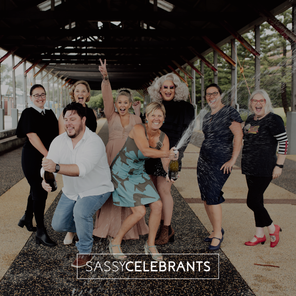 Sassy Celebrants | 295 Main Rd, Fennell Bay NSW 2283, Australia | Phone: 0449 930 944