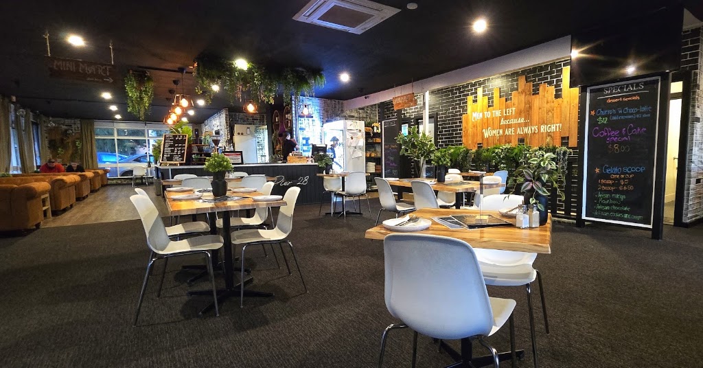 The Local Clayton Bay | 28 Island View Dr, Clayton Bay SA 5256, Australia | Phone: (08) 8537 0275