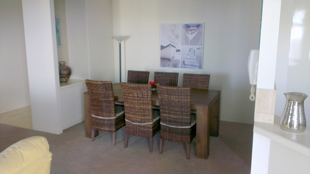 Contessa Holiday Apartments | 1 Serisier Ave, Main Beach QLD 4217, Australia | Phone: (07) 5591 6815