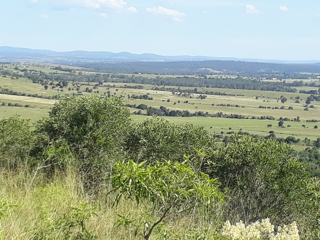 Boat Mountain Lookout | museum | Crownthorpe Rd, Oakdale QLD 4605, Australia