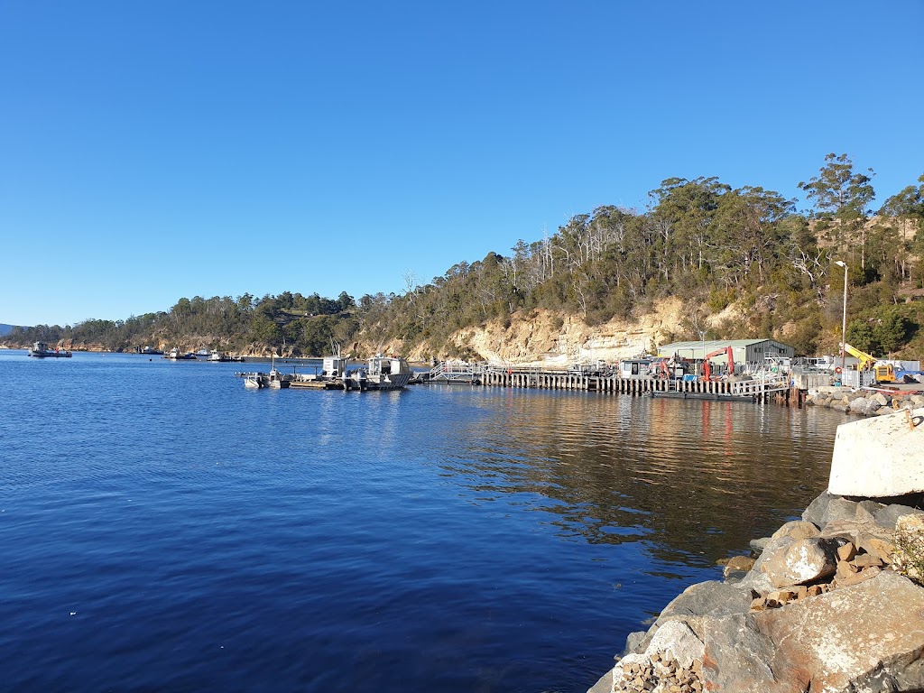 Huon Aquaculture Farm Store | 1007 Esperance Coast Rd, Dover TAS 7117, Australia | Phone: (03) 6295 8111