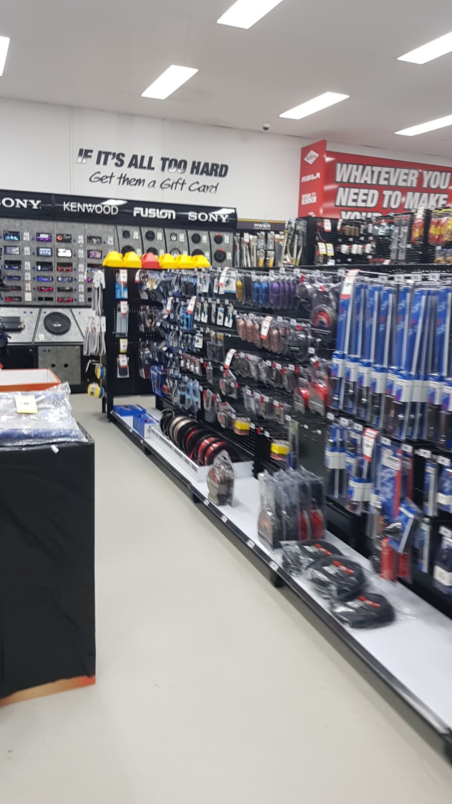 Supercheap Auto Ballarat | electronics store | 333 Gillies St N, Lake Wendouree VIC 3350, Australia | 0353399455 OR +61 3 5339 9455