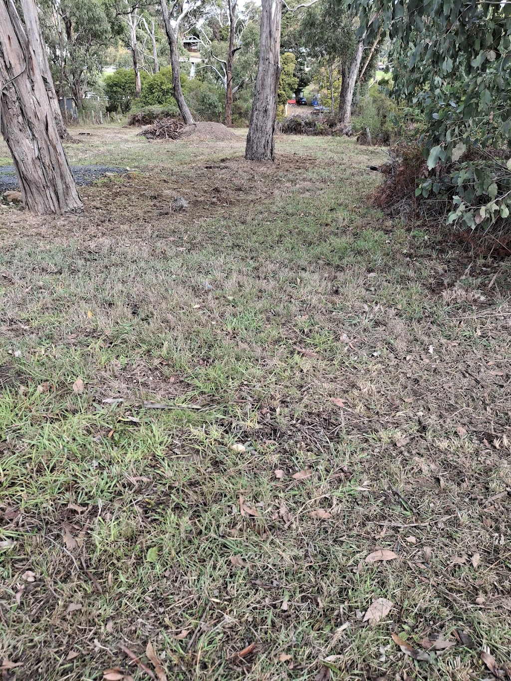 Leggos Lawn Mowing and Garden Maintenance | 64 Lovell Dr, Warragul VIC 3820, Australia | Phone: 0458 035 582