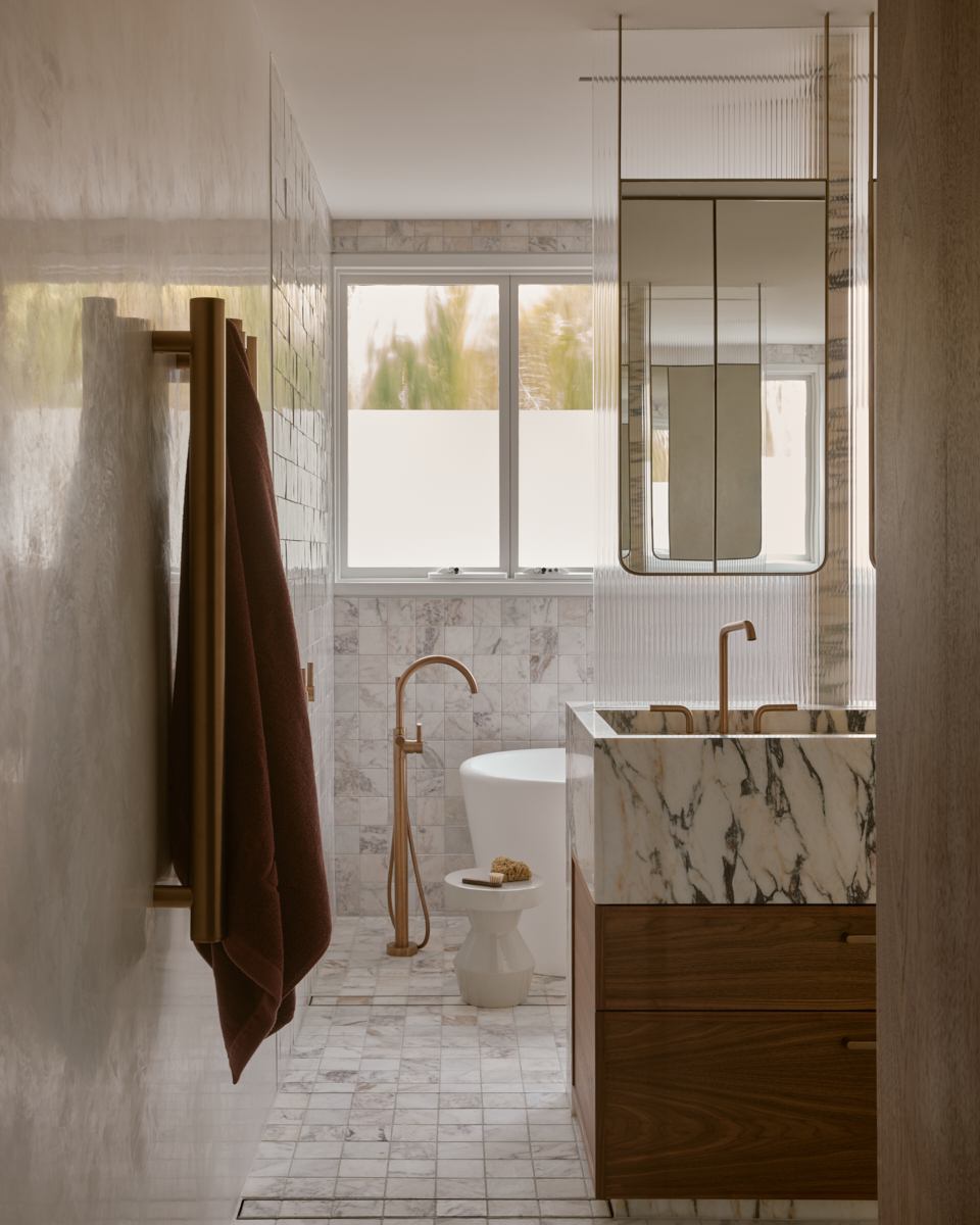 Michiru Higginbotham | 25 Albion St, Waverley NSW 2024, Australia | Phone: (02) 9121 6239