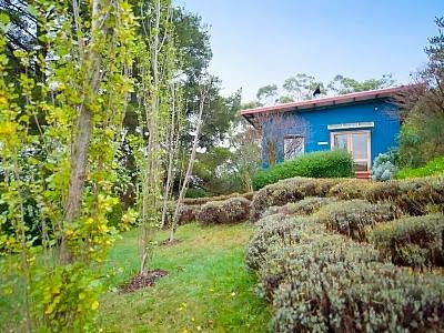 Gullyview Cottage Daylesford | lodging | 4/59A Vincent St N, Daylesford VIC 3460, Australia | 0425775885 OR +61 425 775 885