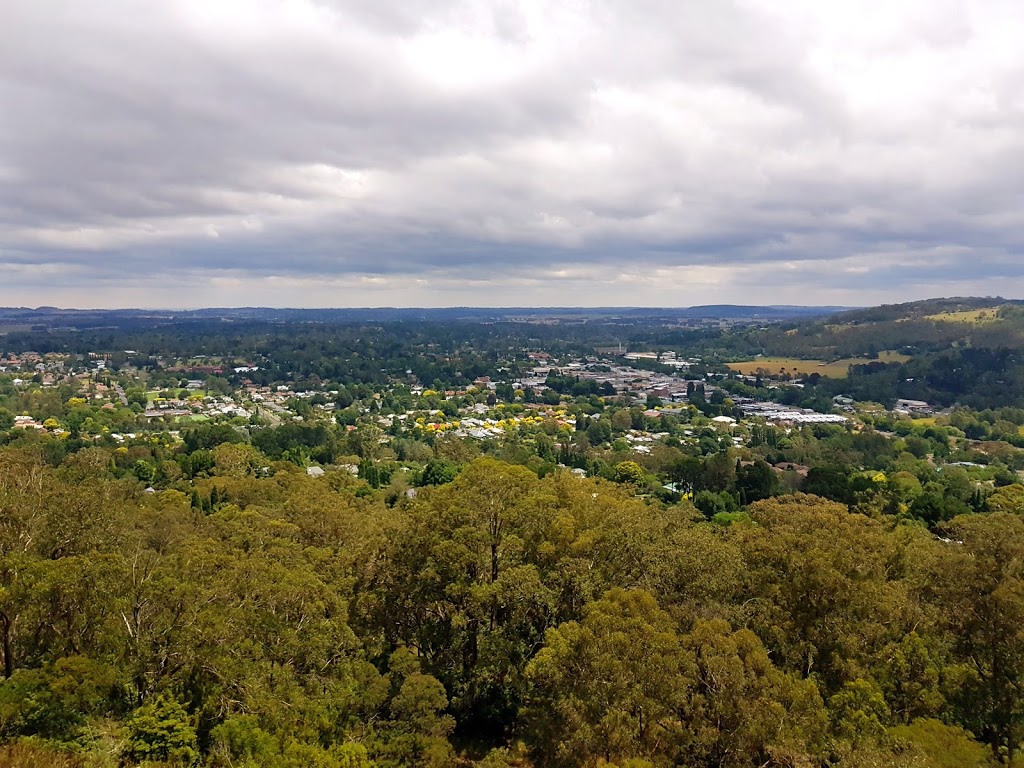 Bowral Lookout | tourist attraction | 223 Oxley Dr, Mittagong NSW 2575, Australia | 0248712888 OR +61 2 4871 2888