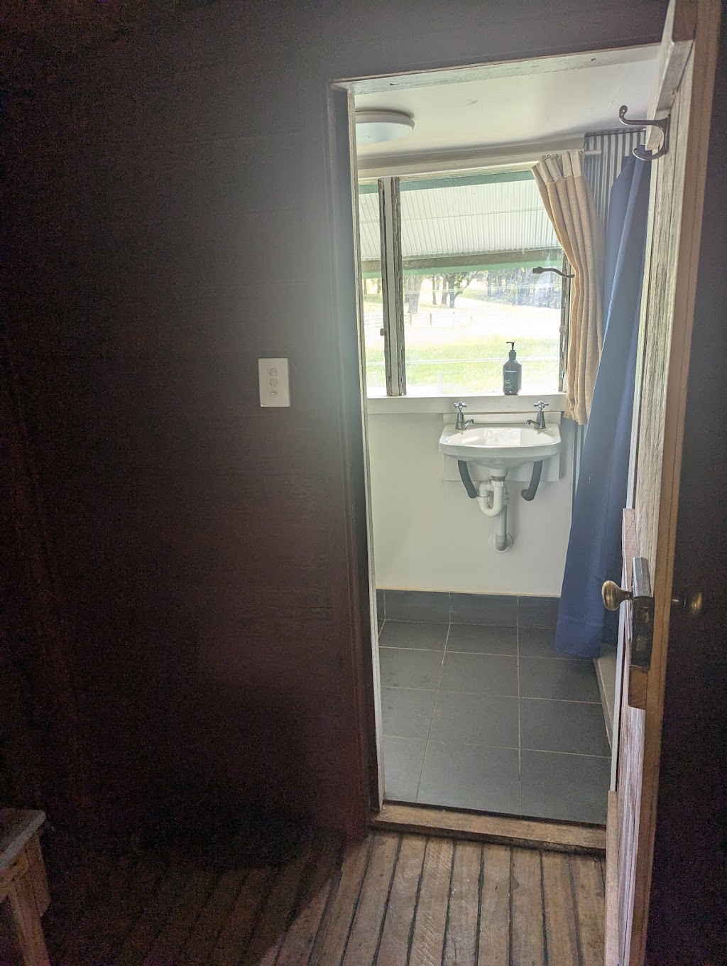 Quolls Cottage | 31.864757145578263, 151.40482651995222, Tomalla NSW 2337, Australia | Phone: (02) 4326 5333