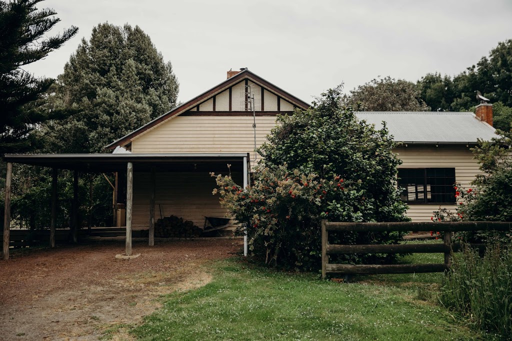 Burrum River Retreat Apollo Bay Accommodation | 310 Barham River Rd, Apollo Bay VIC 3233, Australia | Phone: 0428 315 060