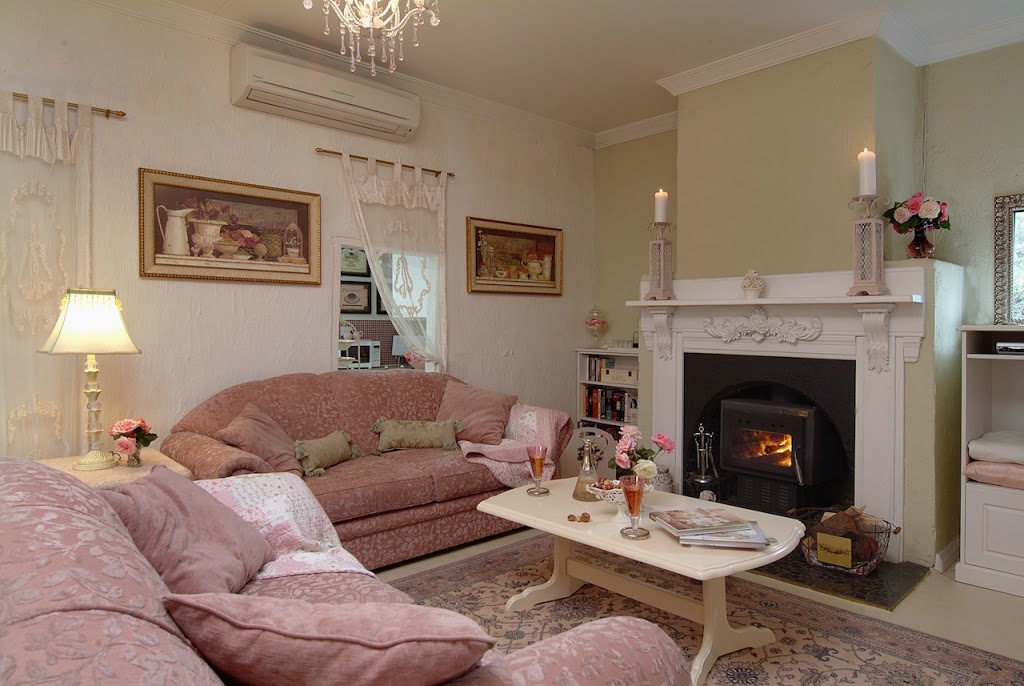 Jasmines Cottage | lodging | 33 Lyndoch Valley Rd, Lyndoch SA 5351, Australia | 0433656885 OR +61 433 656 885