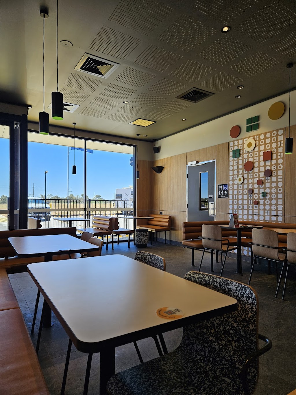 McDonalds Parkes Bypass | 55 Westlime Rd, Parkes NSW 2870, Australia | Phone: (02) 6816 3000