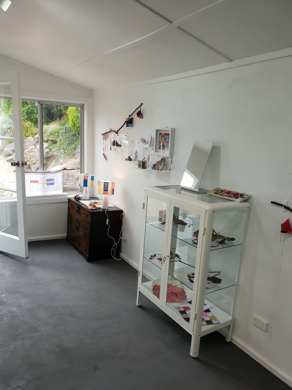 Cascade art and craft studio |  | 13-15 Furner St, South Pambula NSW 2549, Australia | 0406535230 OR +61 406 535 230