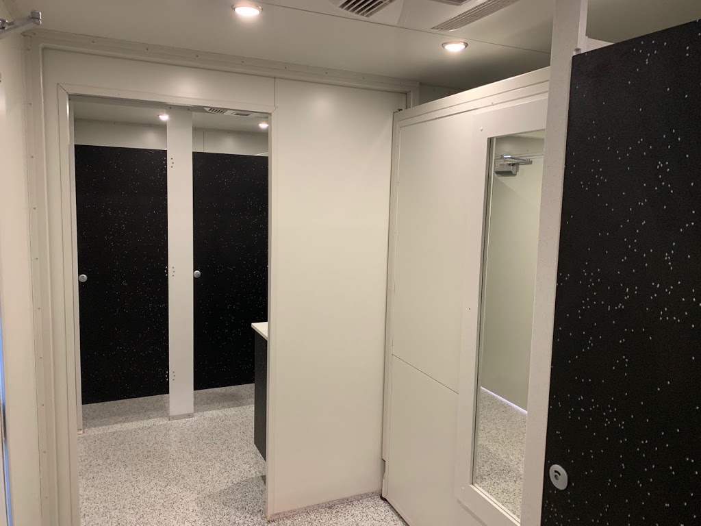 Toowoomba Portable toilets | Shed 6/621 Alderley St, Toowoomba City QLD 4350, Australia | Phone: 0412 737 130