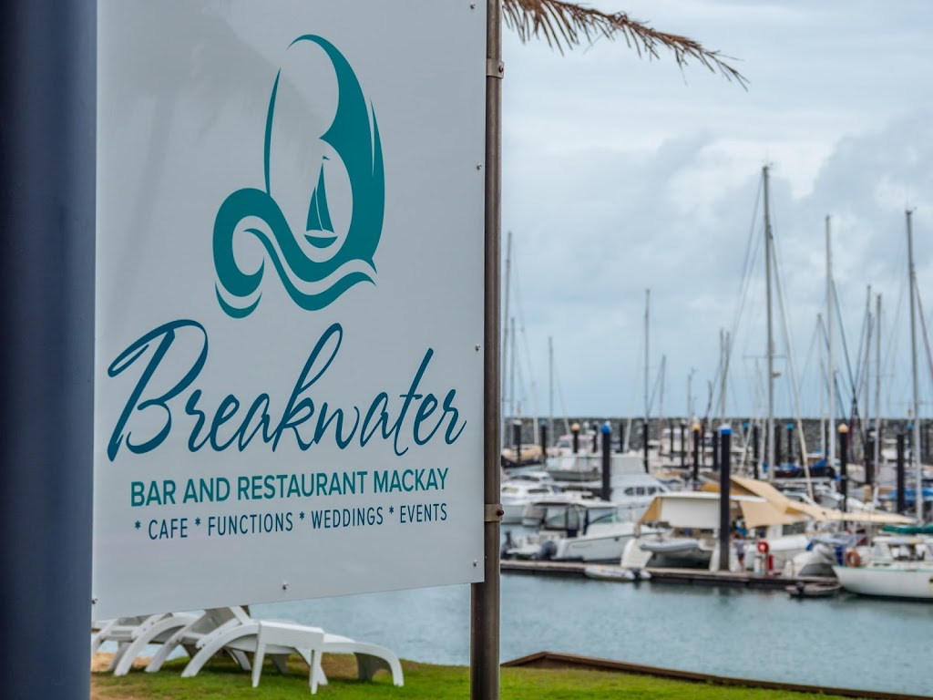 Breakwater Bar and Restaurant | restaurant | 9 Southern Breakwater Rd, Mackay Harbour QLD 4740, Australia | 0749554950 OR +61 7 4955 4950