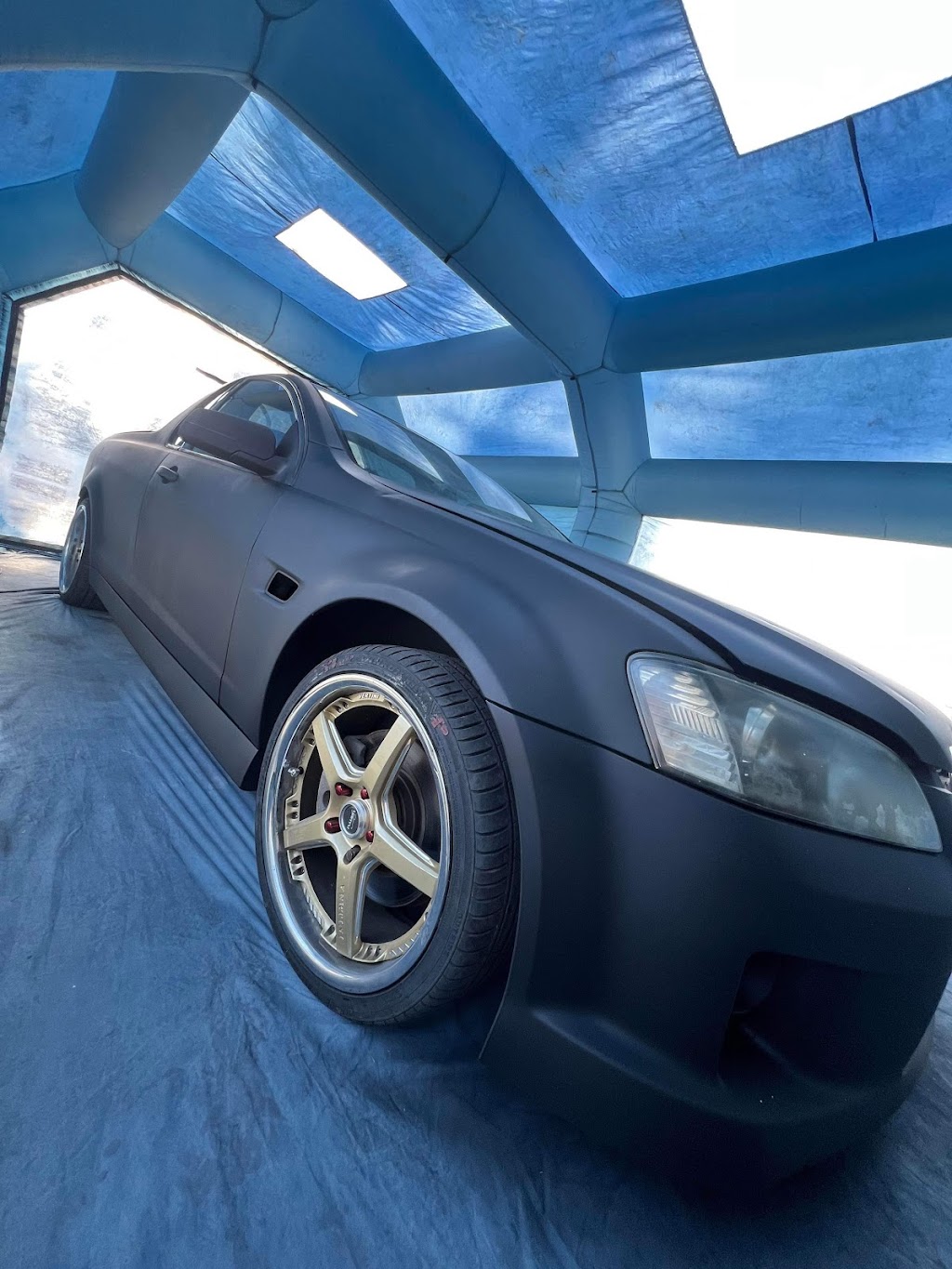 Blow It Up | Inflatable Spray Booth Hire | 30 Sandy Creek Ave, Camira QLD 4300, Australia | Phone: 1800 953 633