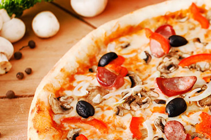 Charlies Pizzeria | meal delivery | 51 Dawson St, Tullamarine VIC 3043, Australia | 0393381777 OR +61 3 9338 1777