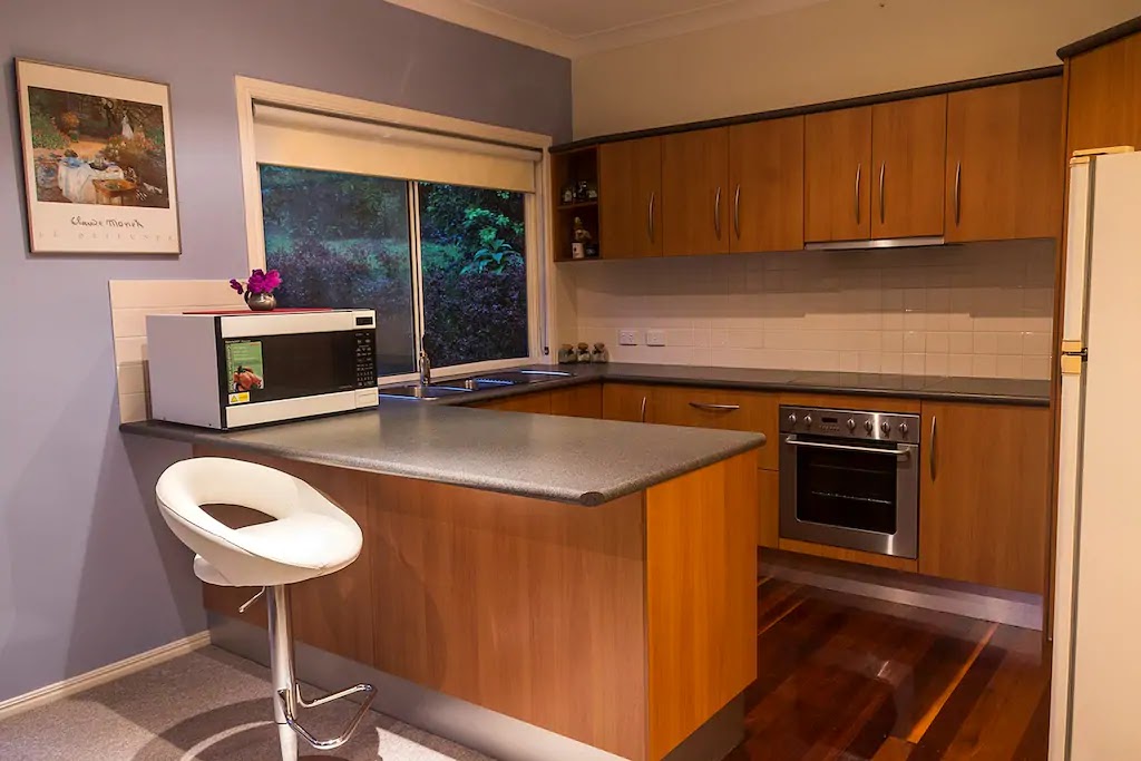 2 Pines Maleny Accommodation | 2 Pines, 12 Grandview Road, Balmoral Ridge, Maleny QLD 4552, Australia | Phone: 0481 151 118