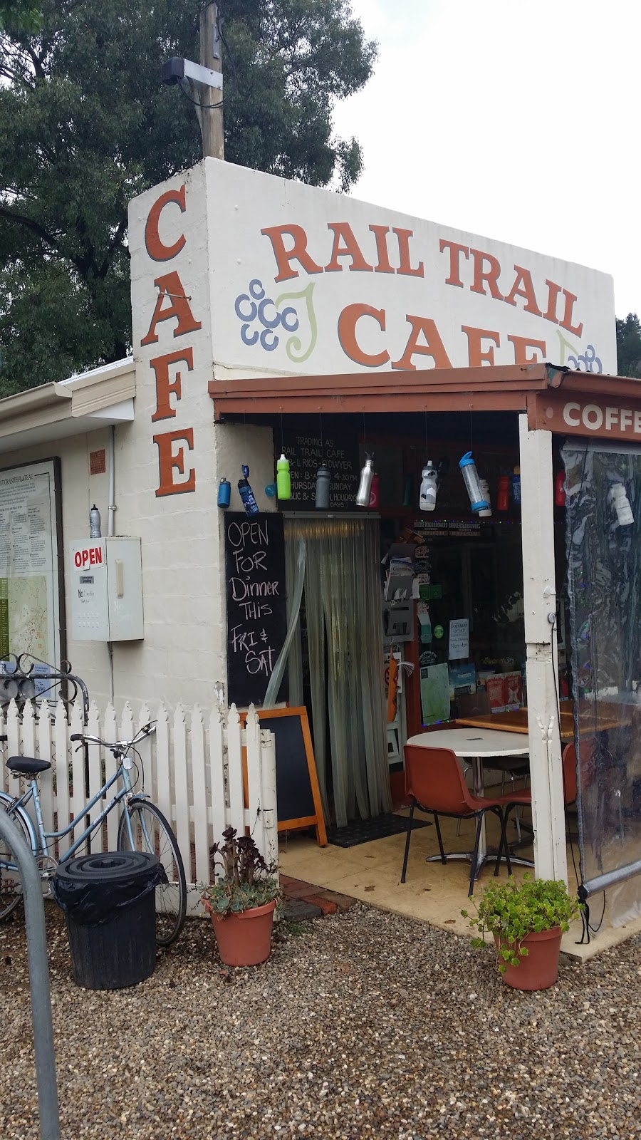 Rail Trail Cafe | cafe | 2 Service St, Porepunkah VIC 3740, Australia | 0428359884 OR +61 428 359 884