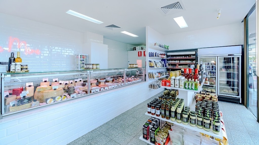 Bowens Delicatessen and Fine Foods | shop 33/1-3 Treelands Dr, Yamba NSW 2464, Australia | Phone: (02) 6646 9090