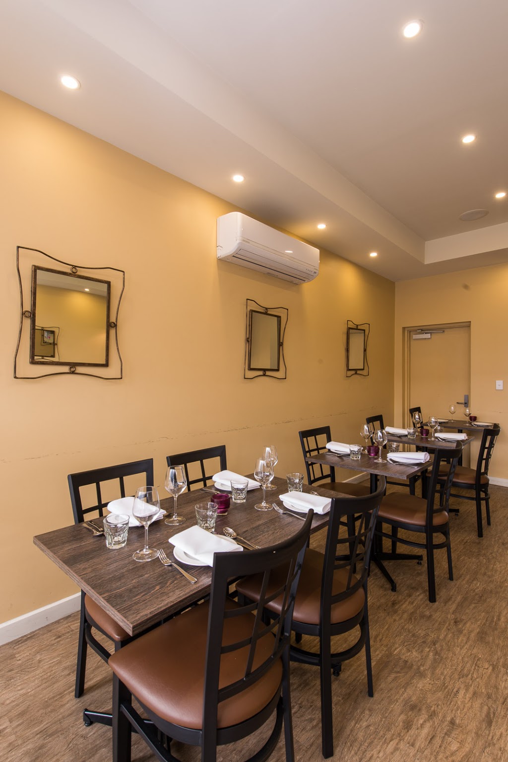 Cloves Fine Indian Restaurant | restaurant | 1056 Burke Rd, Balwyn VIC 3103, Australia | 0383950985 OR +61 3 8395 0985