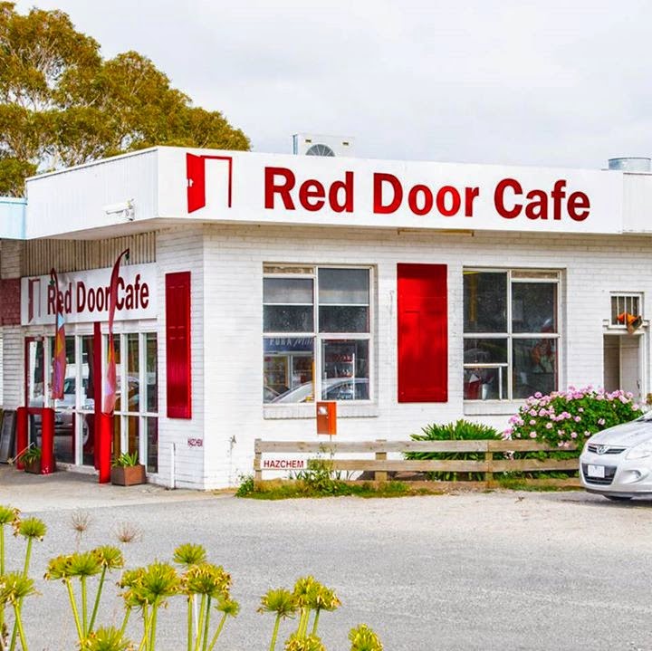 Red Door Cafe Macedon | 313 Black Forest Dr, Macedon VIC 3440, Australia | Phone: (03) 5426 4460
