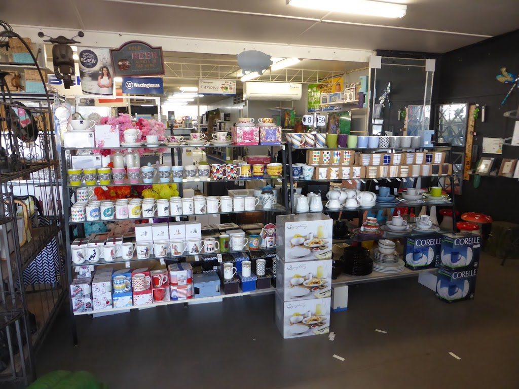Murilla Mitre 10 | hardware store | 19 Murilla St, Miles QLD 4415, Australia | 0746271525 OR +61 7 4627 1525