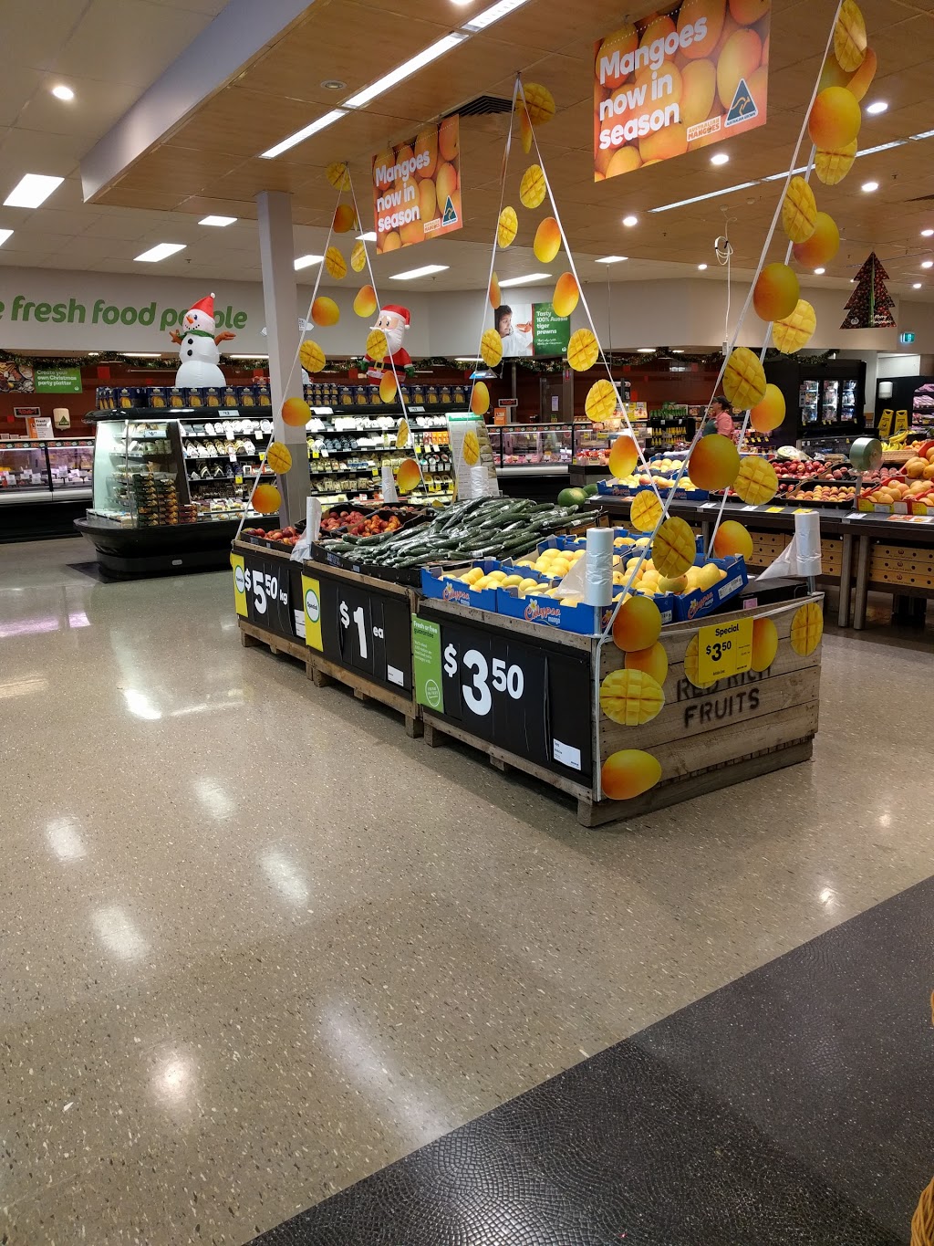 Woolworths Wyndham Vale | supermarket | 205 Greens Rd, Wyndham Vale VIC 3030, Australia | 0387343616 OR +61 3 8734 3616