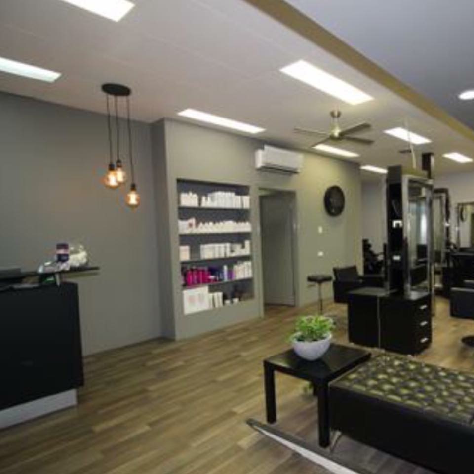 Salon Cheveau | hair care | 48b Moore St, Moe VIC 3825, Australia | 0351262639 OR +61 3 5126 2639