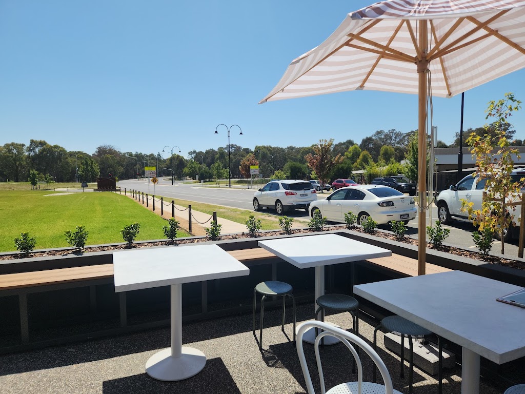 Roxys Cafe | 19 Dokic Wy, Baranduda VIC 3691, Australia | Phone: (02) 6062 2033