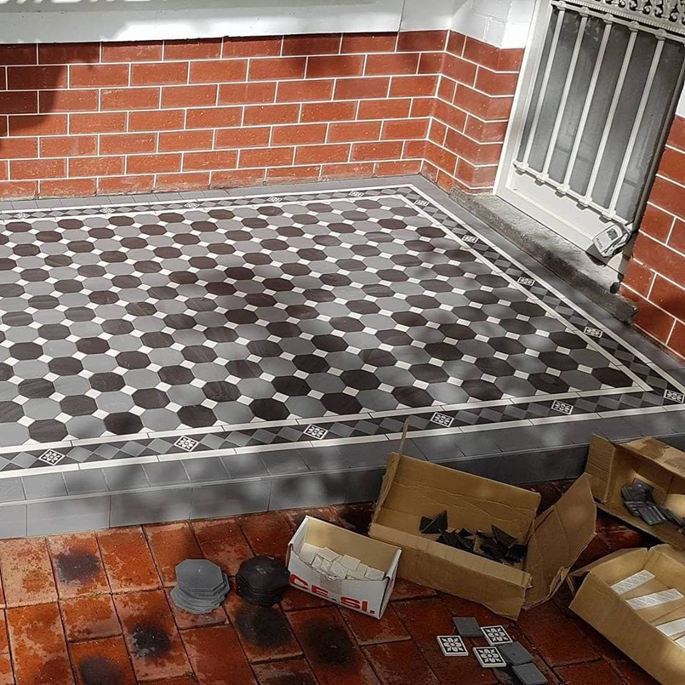 LocalPro Tiling & Renovations | 4 Caramar Dr, Oakleigh VIC 3167, Australia | Phone: 0403 270 733