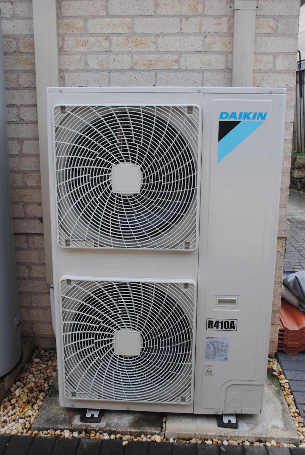 Complete Air Conditioning | 69 Barralong Rd, Erina NSW 2250, Australia | Phone: (02) 4324 2644