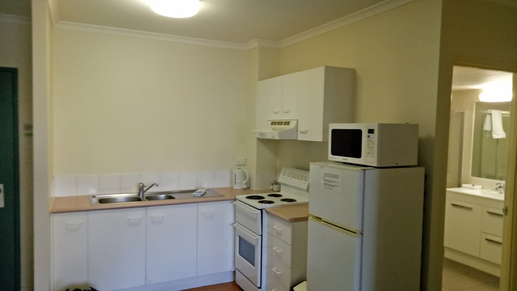 Chasely Apartment Hotel | 435 Coronation Dr, Torwood QLD 4066, Australia | Phone: (07) 3371 4000