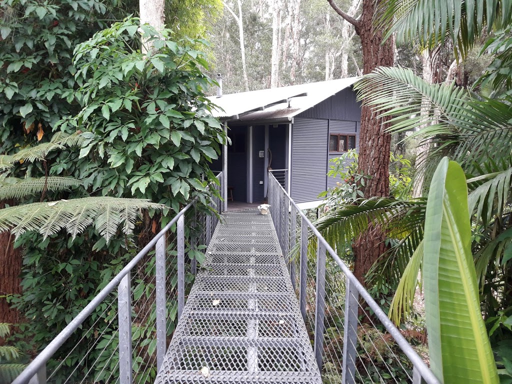 Diamond Waters Treehouse Retreat | real estate agency | 128 Diamond Head Rd, Dunbogan NSW 2443, Australia | 0265598328 OR +61 2 6559 8328