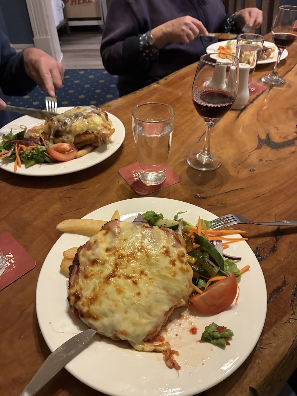 Terminus Hotel Tocumwal | 88-92 Deniliquin Rd, Tocumwal NSW 2714, Australia | Phone: (03) 5874 2015