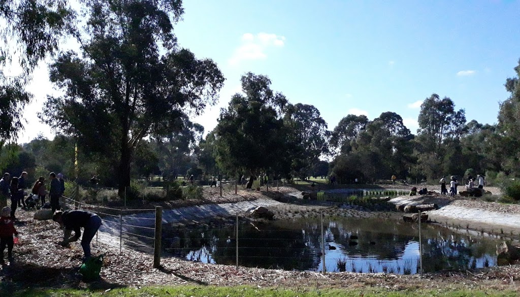 Mint Street Wetlands | park | Wantirna VIC 3152, Australia