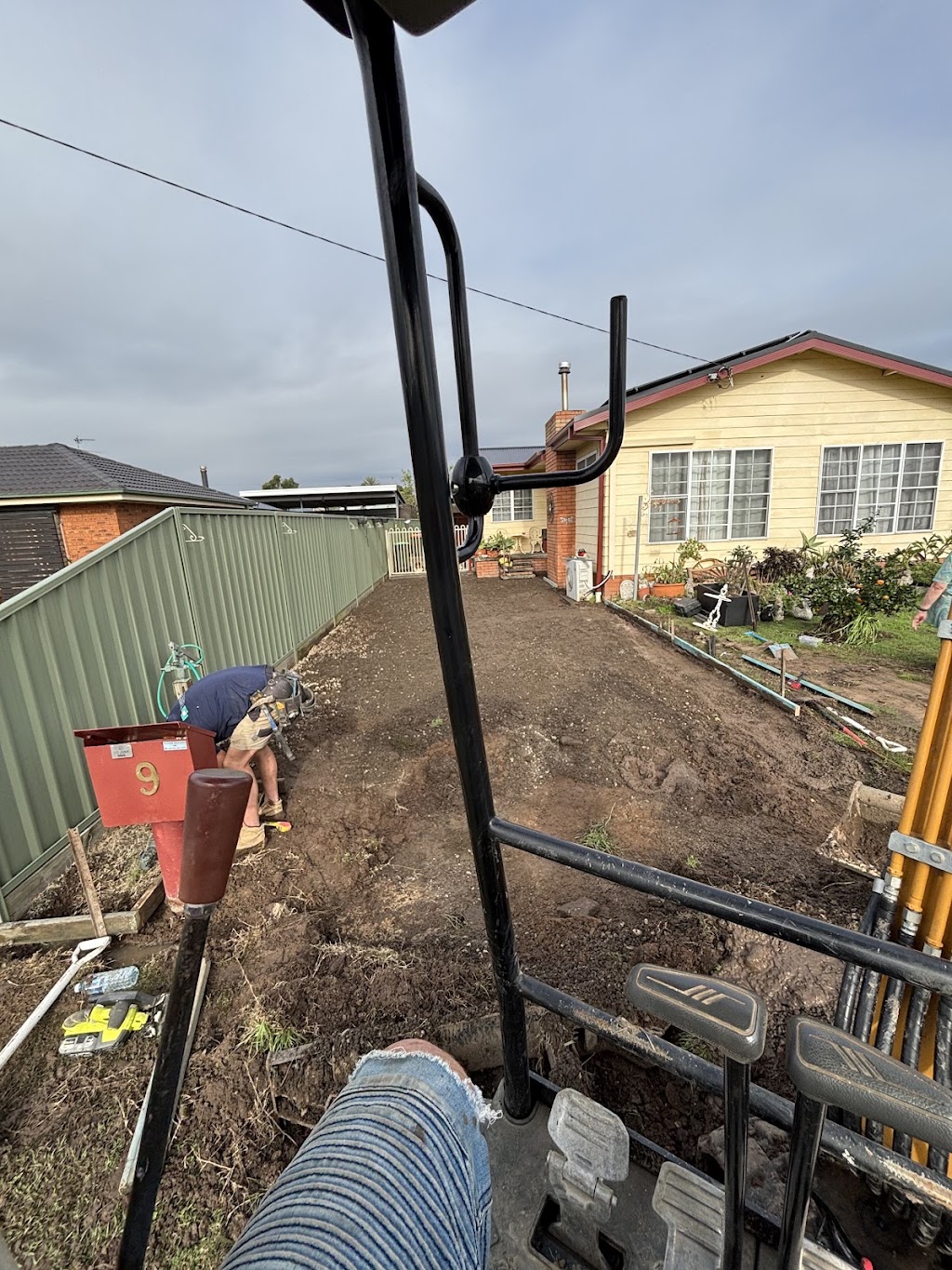 Irwin’s upper hunter concrete | 1 Leconfield Rd, Greta NSW 2334, Australia | Phone: 0400 544 579