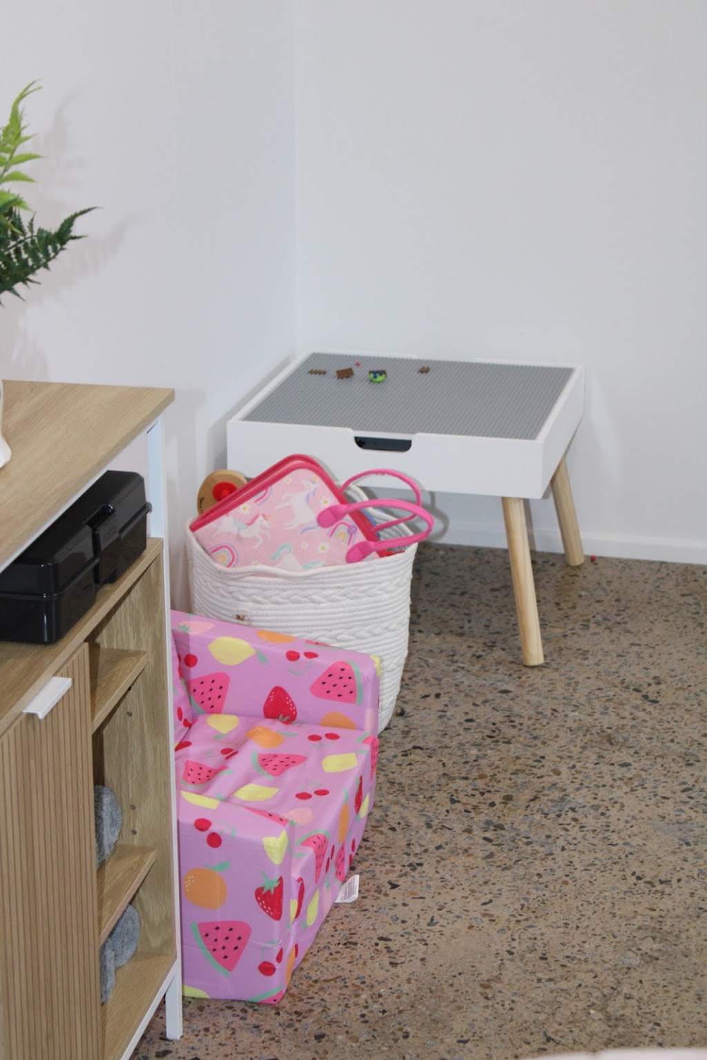 Tips and Toes | 5 West St, Sarina QLD 4737, Australia | Phone: 0415 413 515