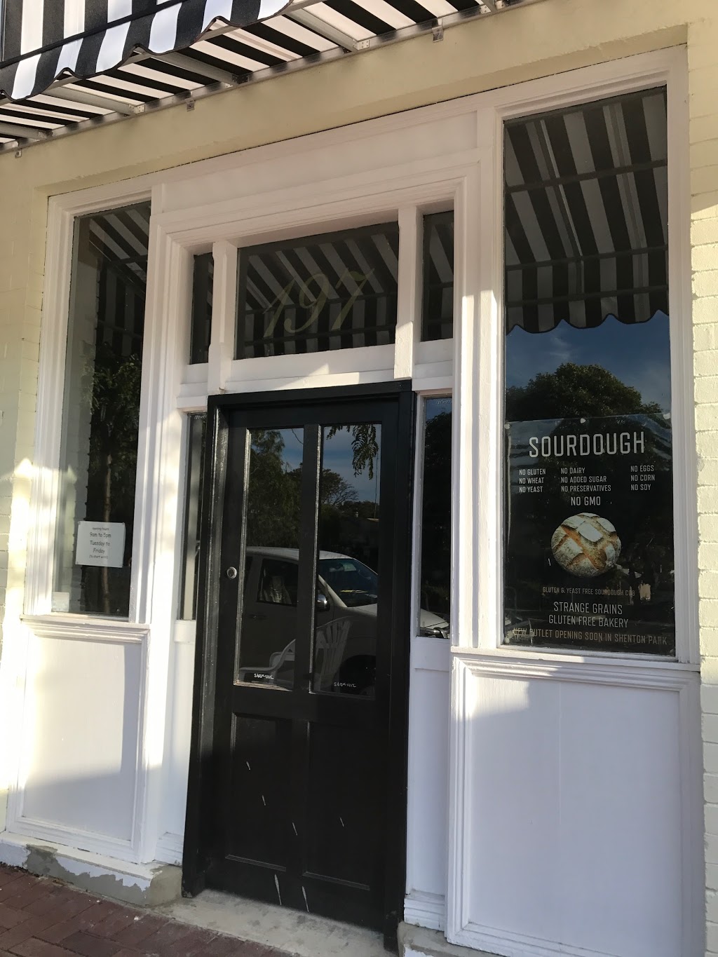 Strange Grains Gluten Free Bakery | 197 Onslow Rd, Shenton Park WA 6008, Australia | Phone: 0468 858 157