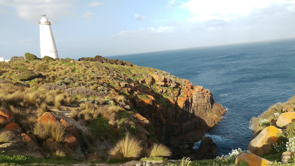 Cape Willoughby Lighthouse Keepers Heritage Accommodation | Cape Willoughby Conservation Park, Cape Willoughby Road, Kangaroo Island SA 5222, Australia | Phone: (08) 8553 4410