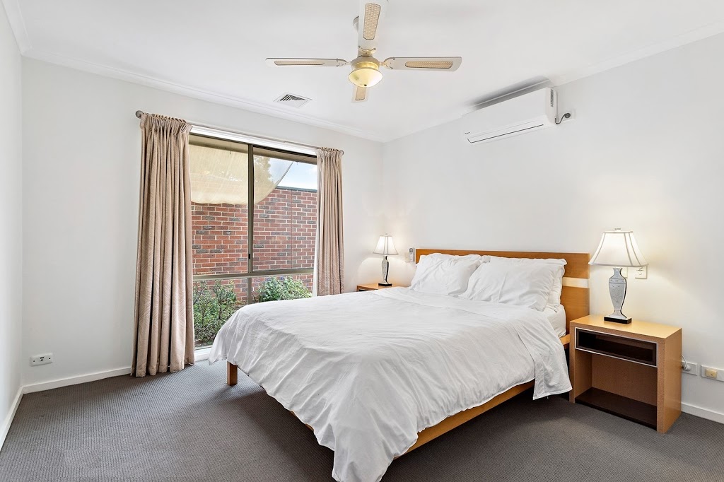The House Maroondah 3 Bedroom | lodging | 1/8 Browning St, Kilsyth VIC 3137, Australia | 0451316388 OR +61 451 316 388