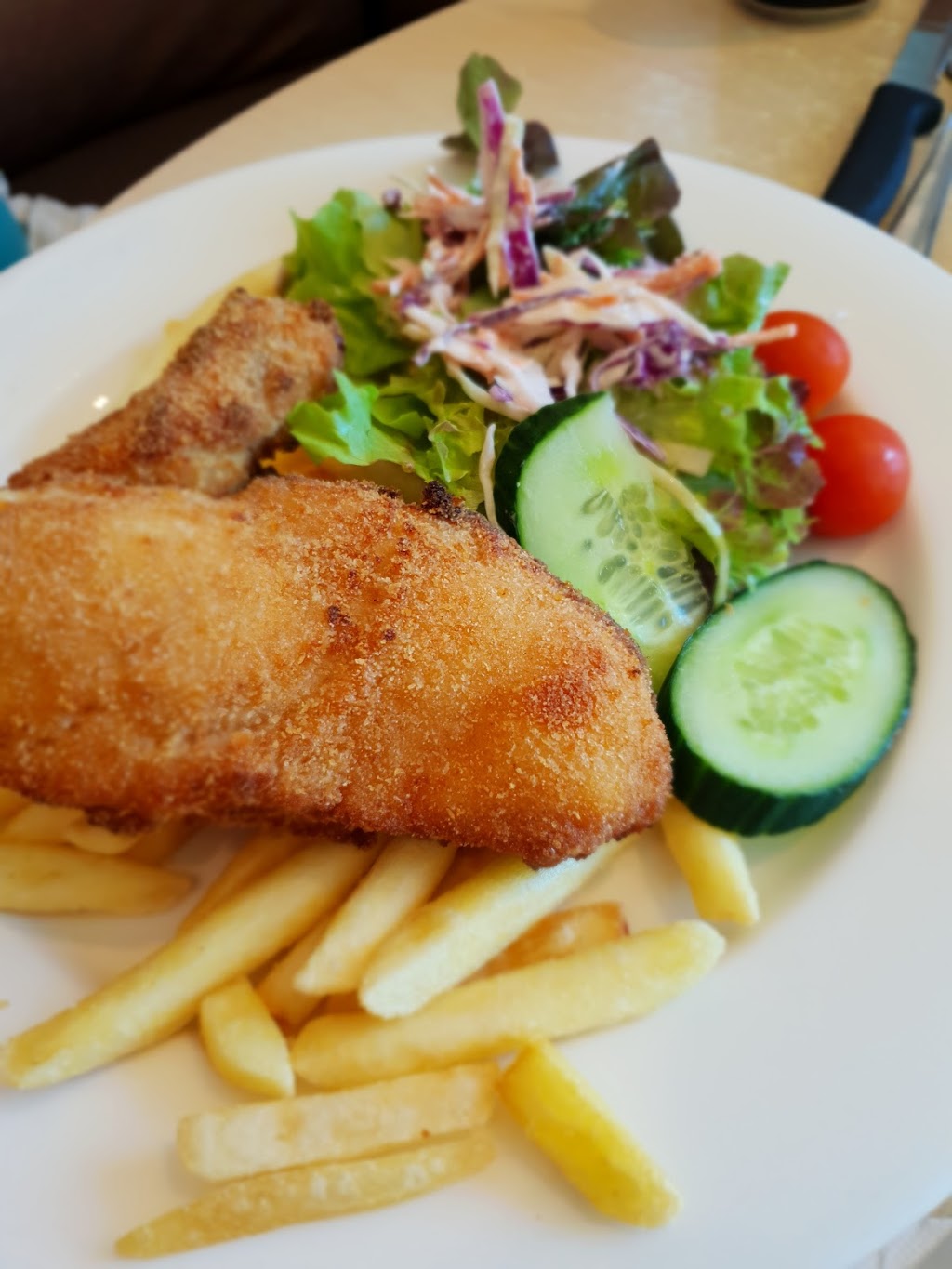 Bundaberg Services Club | cafe | 17 Quay St, Bundaberg Central QLD 4670, Australia | 0741326500 OR +61 7 4132 6500