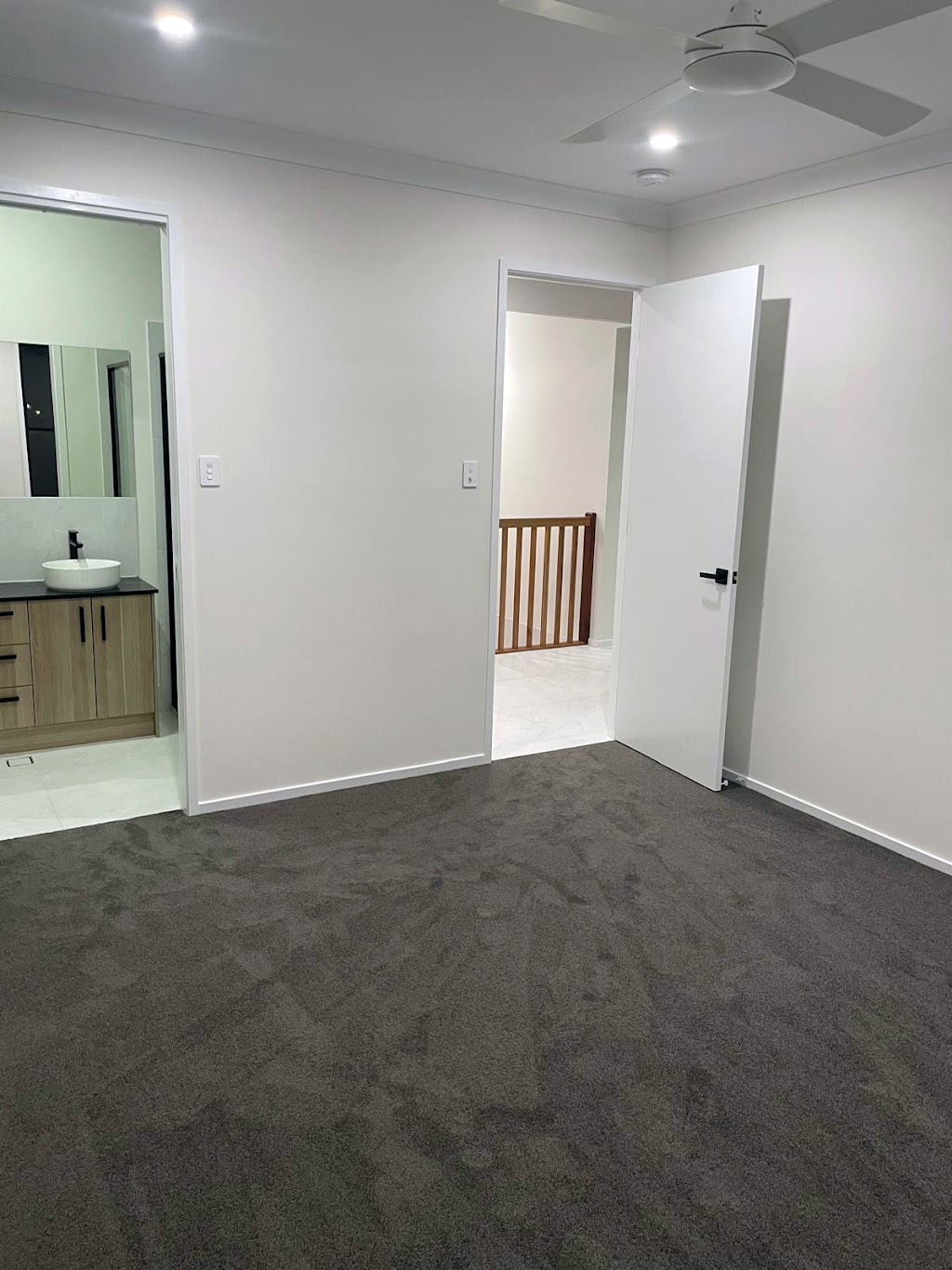 CLEANZ 4U PTY LTD - Narangba | 5 Imperial Cres, Narangba QLD 4504, Australia | Phone: 0424 454 005